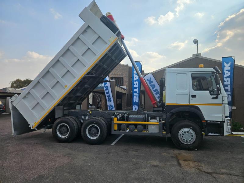 Sinotruk Howo Tipper Cube Tipper Cube For Sale In Boksburg Id Autotrader