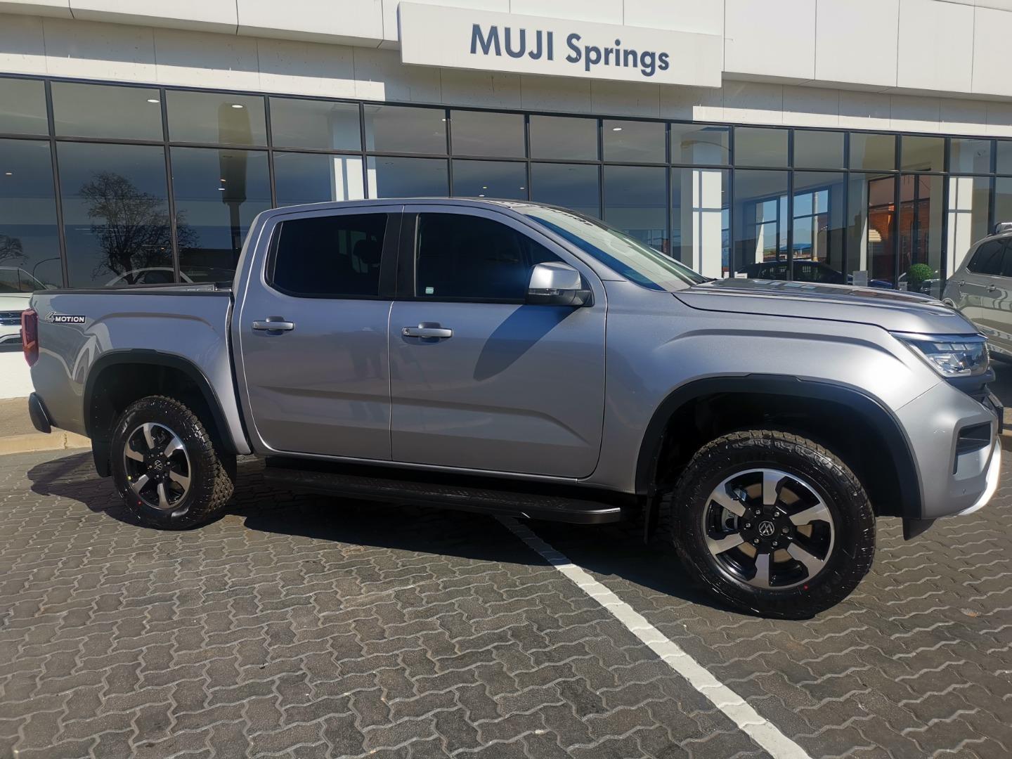 Volkswagen Amarok 2.0BITDI Double Cab Life 4Motion for Sale in South Africa