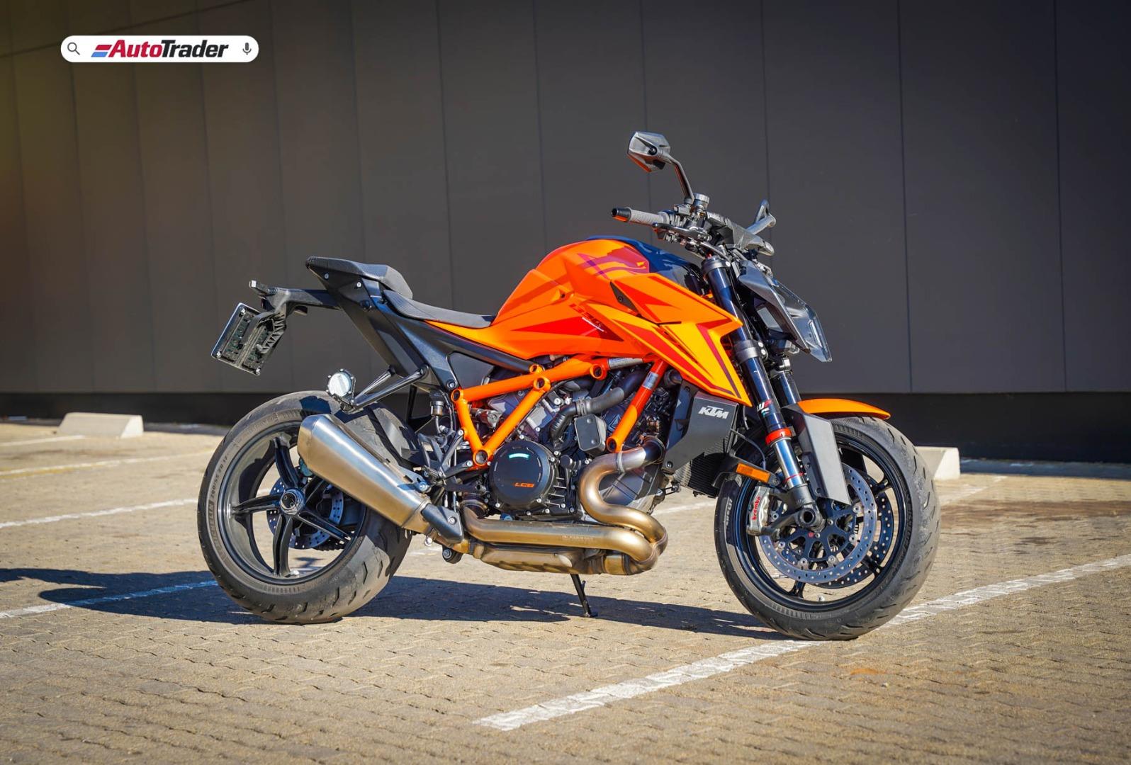 KTM 1390 Superduke (2024) Review - Expert KTM 1390 Superduke Bike