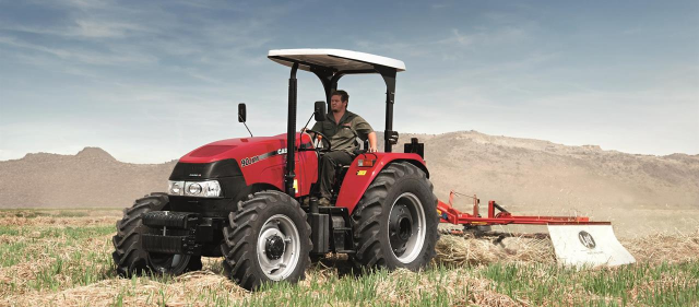 Case Farmall JXM