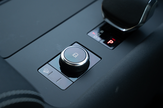 Land Rover Discover D300 Dynamic SE drive select dial 