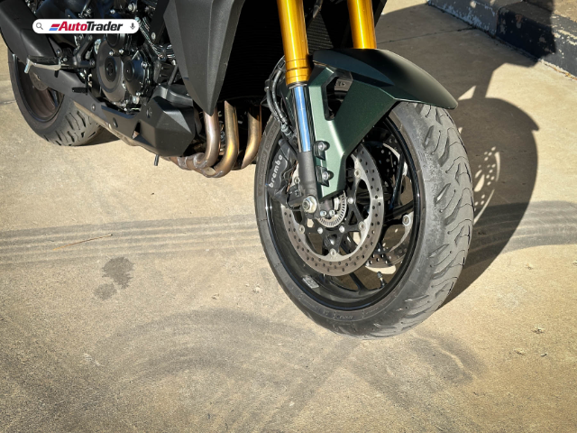 Front wheel and brake assembly of Suzuki GSX S1000 GX