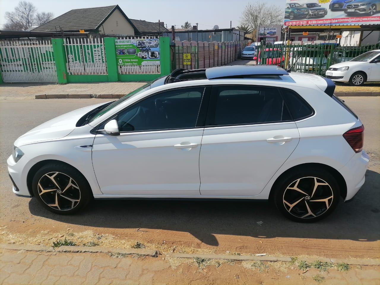 Car listing image