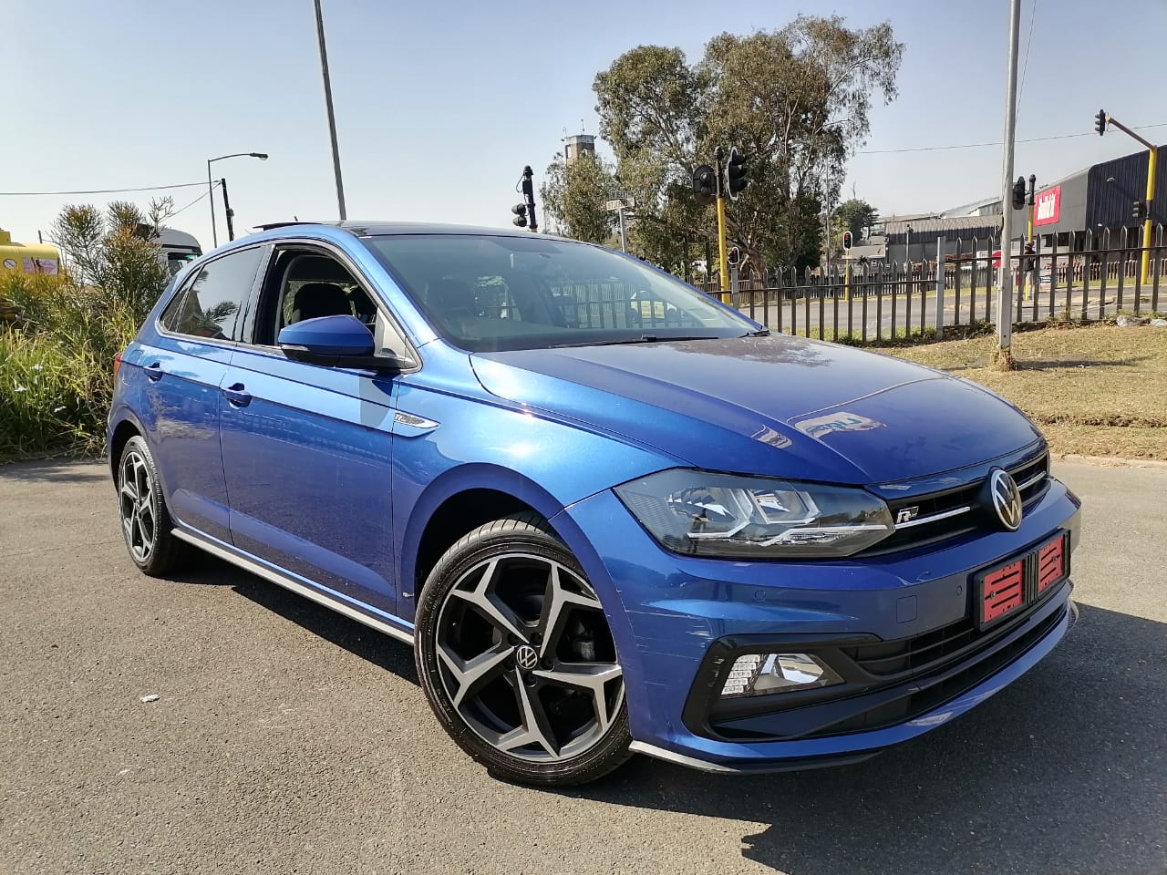 Car listing image