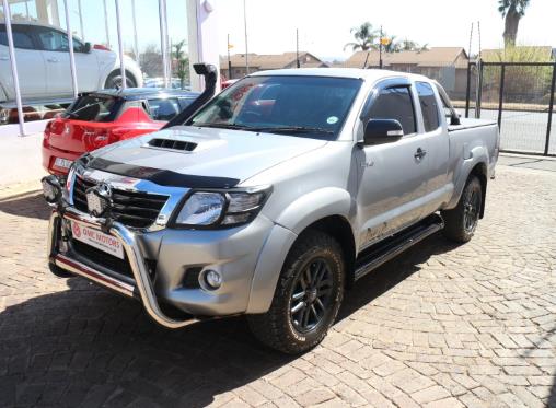 2015 Toyota Hilux 3.0D-4D Xtra Cab 4x4 Raider Dakar Edition for sale - 3888