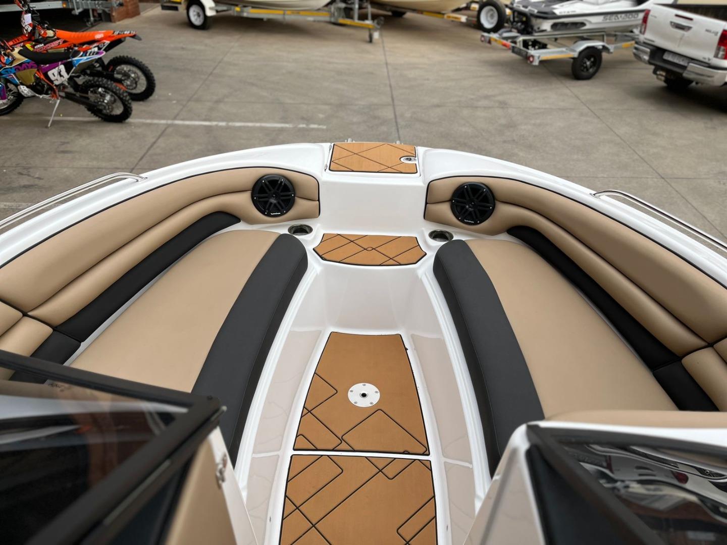 Odyssey 720 Boat with 6.2L Mercruiser 350hp V8 Inboard Motor UB Leisure