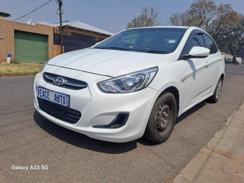 2016 Hyundai Accent Sedan 1.6 Fluid