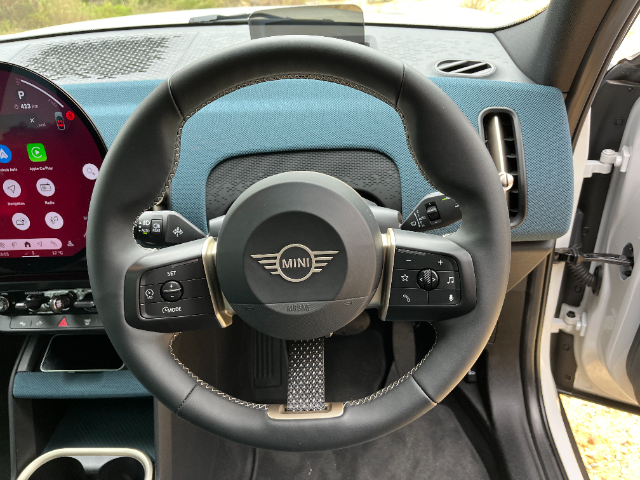 Close-up view of the steering wheel in the Countryman S.