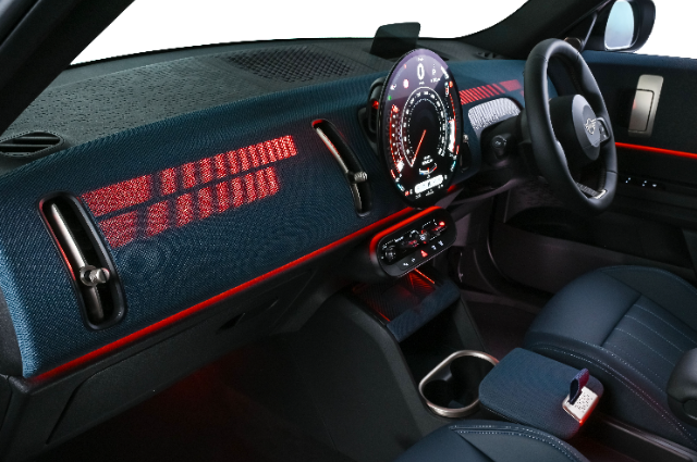 Red lighting in Go-Kart mode.