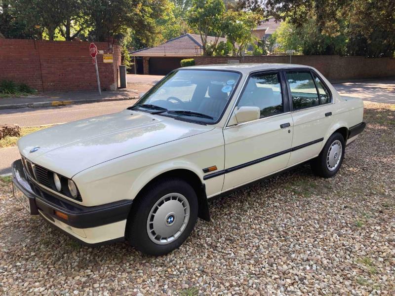 1990 BMW 3 Series 320i auto