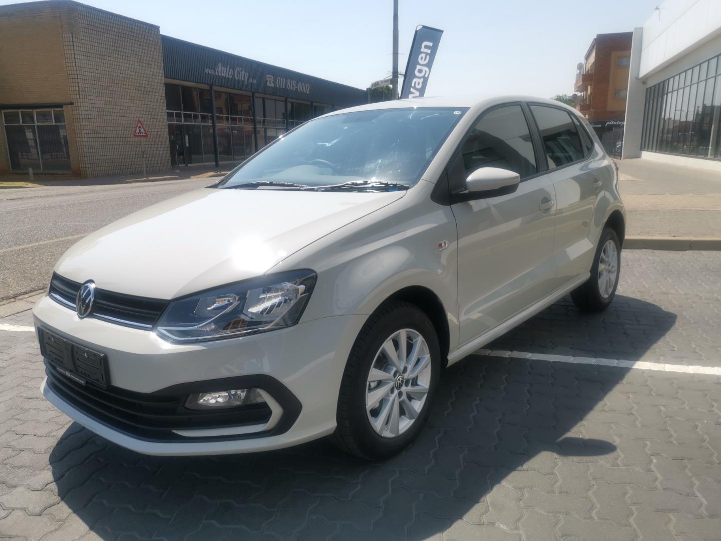 Volkswagen Polo Vivo Hatch 1.6 Life for Sale in South Africa