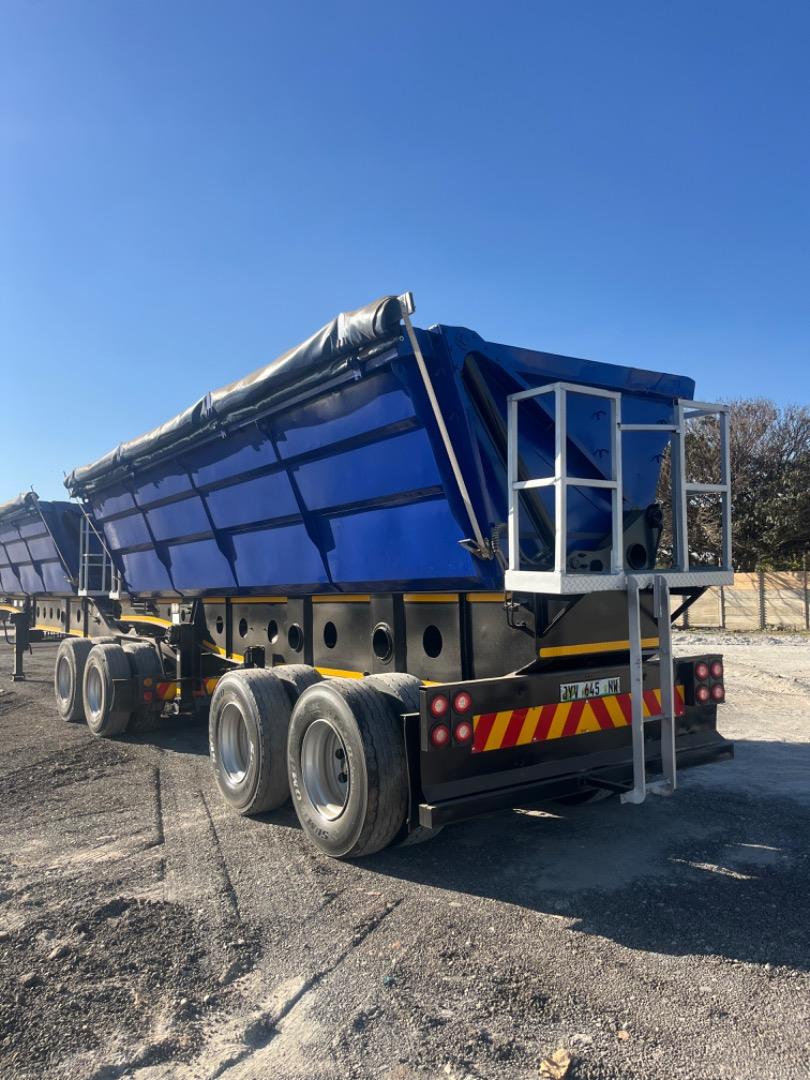 Afrit SIDE TIPPER Delta Truck Sales