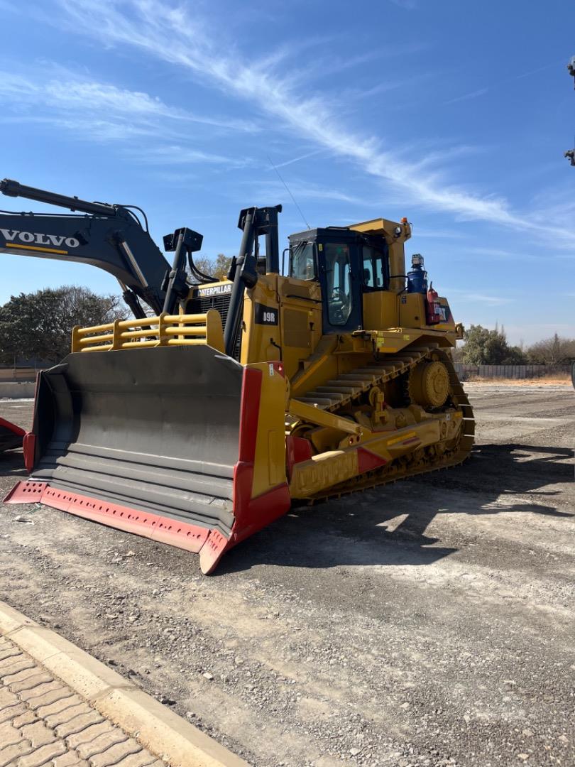 CAT D9R Delta Truck Sales