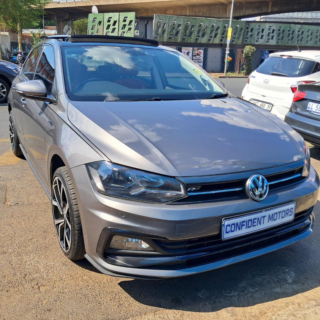 Car listing image