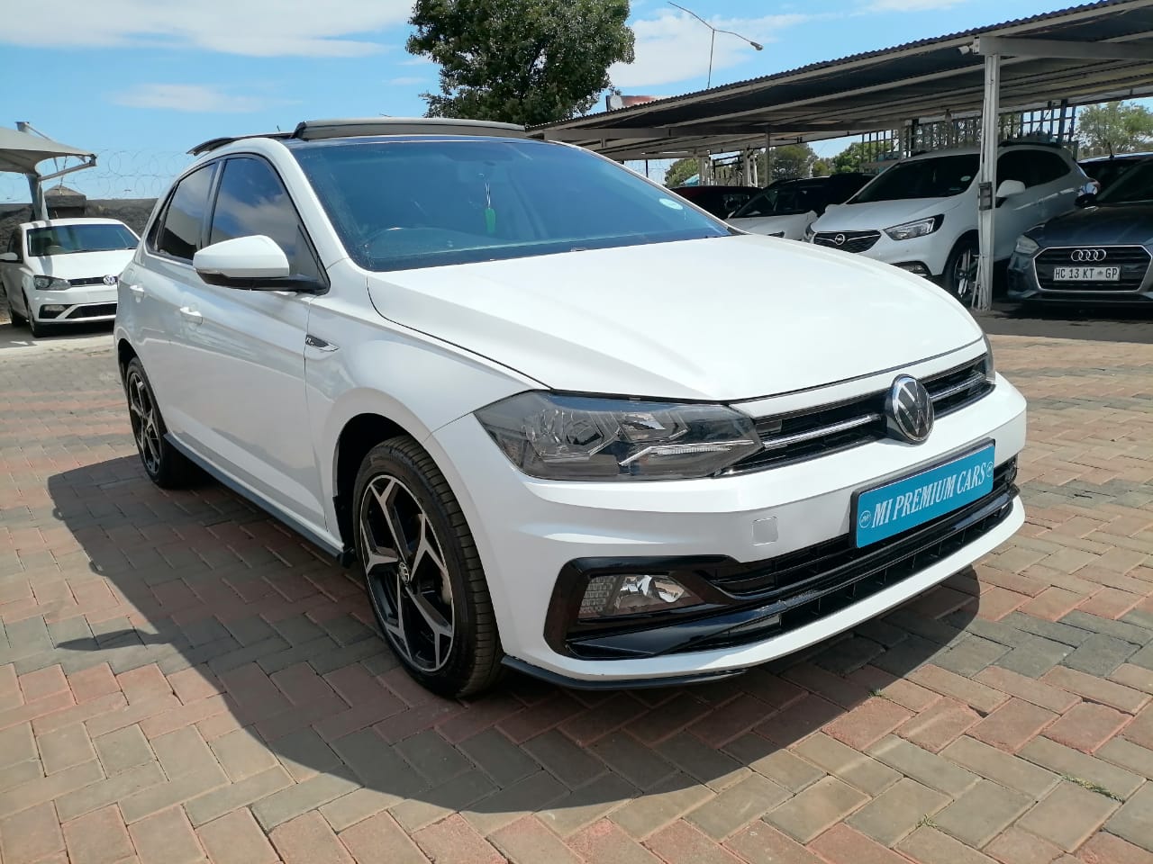 Car listing image