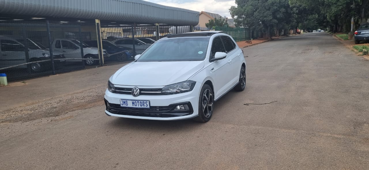Car listing image