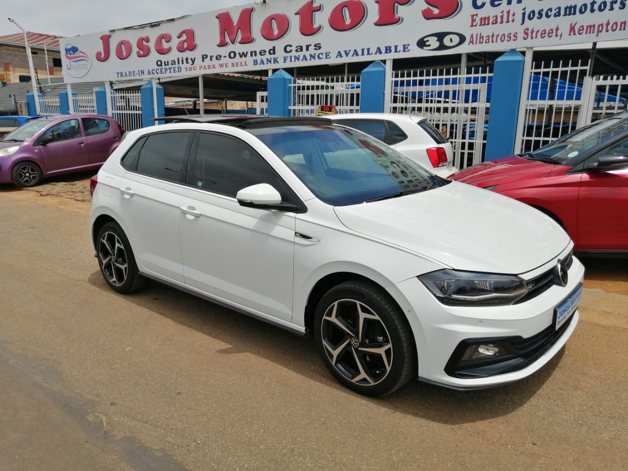 Car listing image