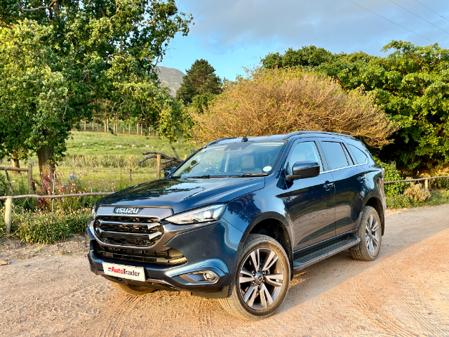 In Onyx trim, the mu-X gets bigger alloy wheels.