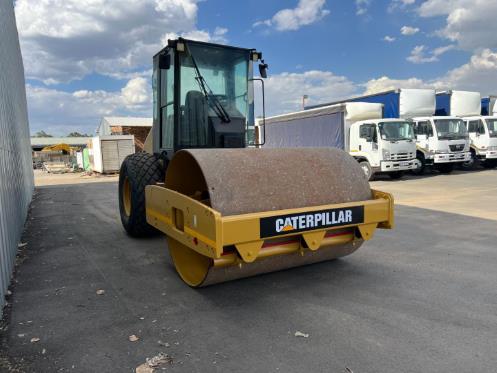 2018 Caterpillar CS 533E for sale