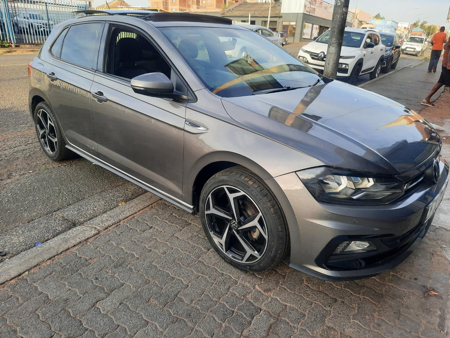 Car listing image