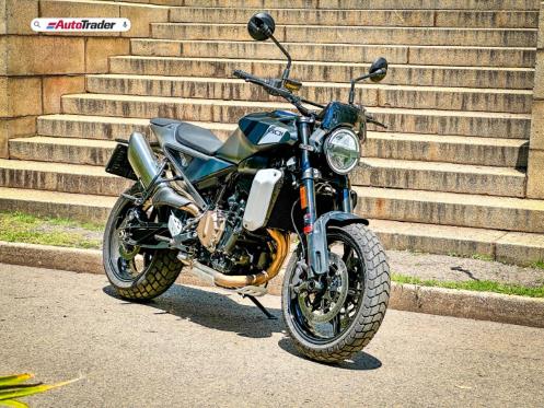 Husqvarna SVARTPILEN 801