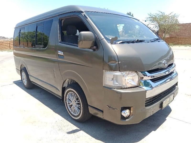 Toyota Quantum 2.7 GL 10-seater bus for sale in East London - ID ...