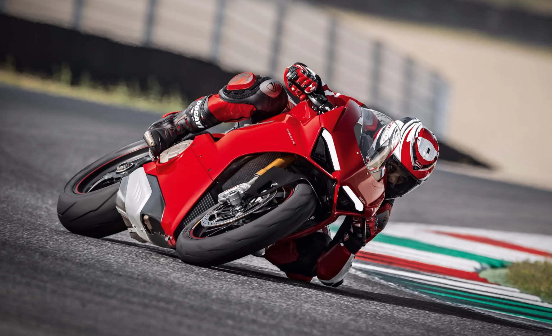 BMW M1000RR