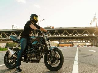 How do I get a motorcycle license in South Africa?