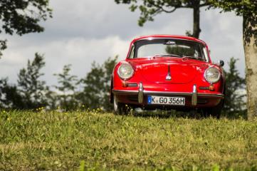 What are the steps for selling a car online?