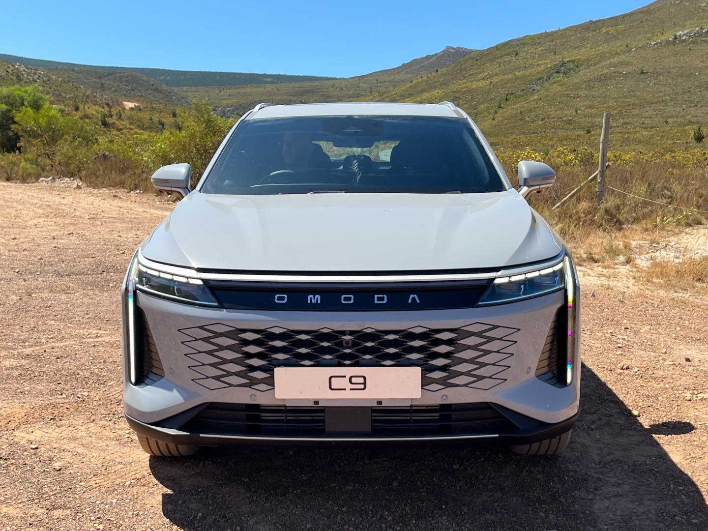 Omoda C9
