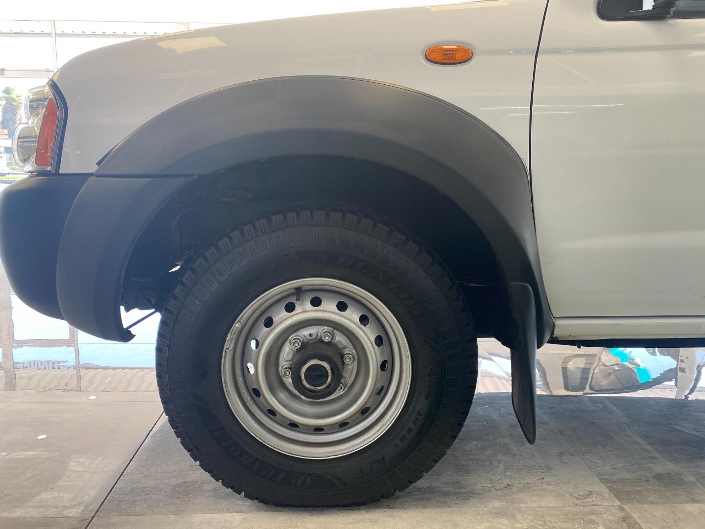 Nissan NP300 Hardbody 2.4 4x4 Mid Travelstar Motorhomes Cape Town