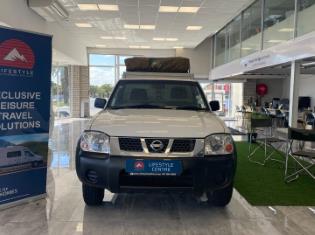 2018 Nissan NP300 Hardbody 2.4 4x4 Mid for sale