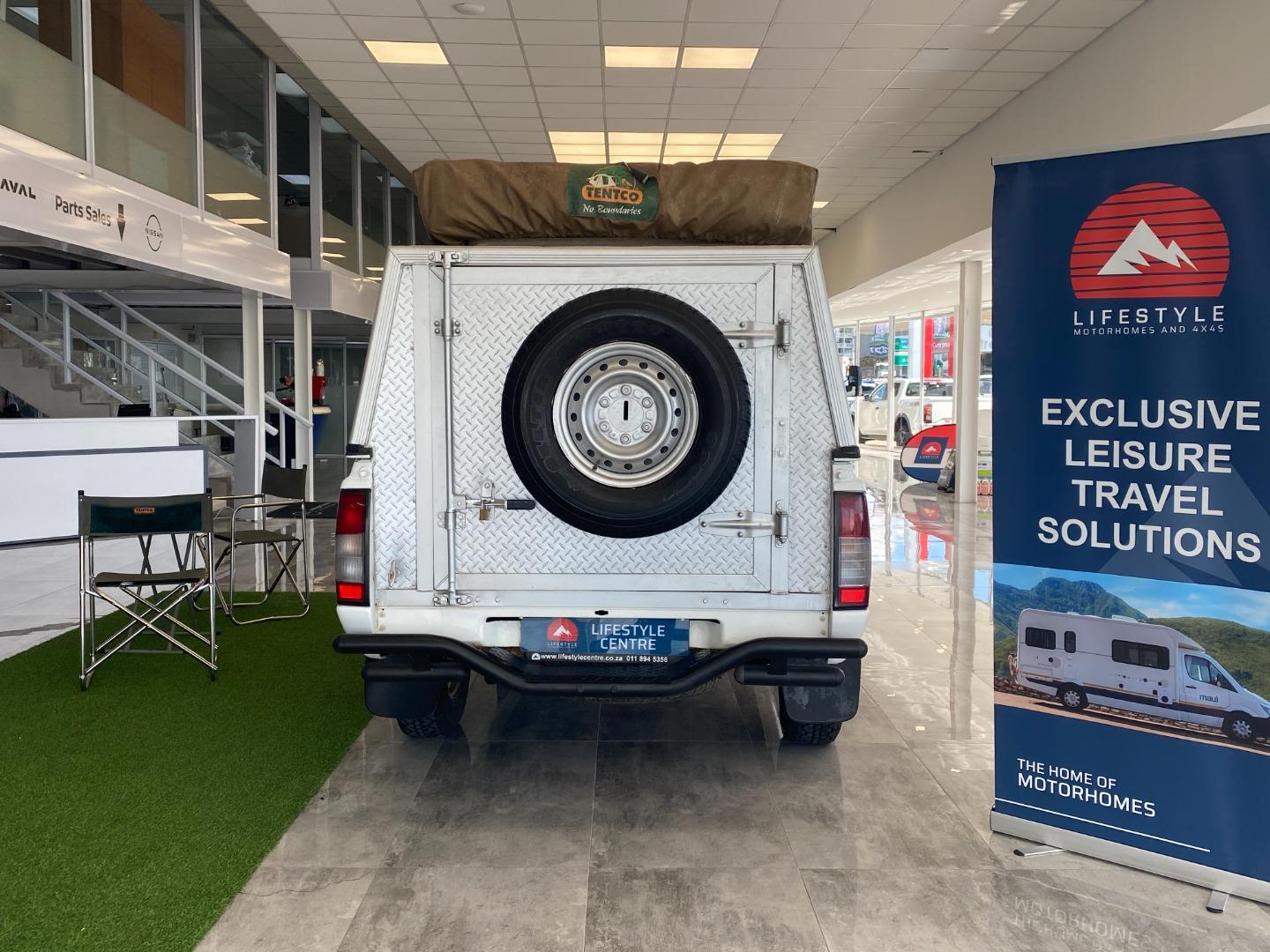 Nissan NP300 Hardbody 2.4 4x4 Mid Travelstar Motorhomes Cape Town