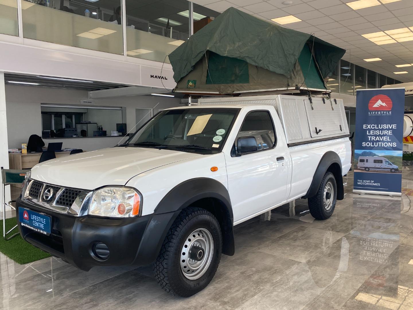 Nissan NP300 Hardbody 2.4 4x4 Mid Travelstar Motorhomes Cape Town