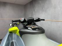 Seadoo RXP X 325 – ICE METAL / MANTA GREEN UB Leisure