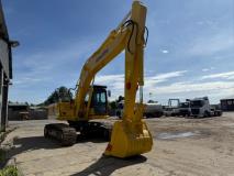 Komatsu PC220 excavator Nationwide Trucks