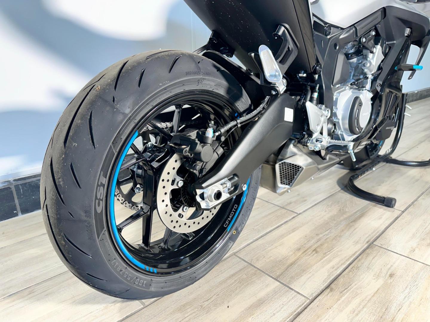CFMOTO 675 SR-R BikeworldSA