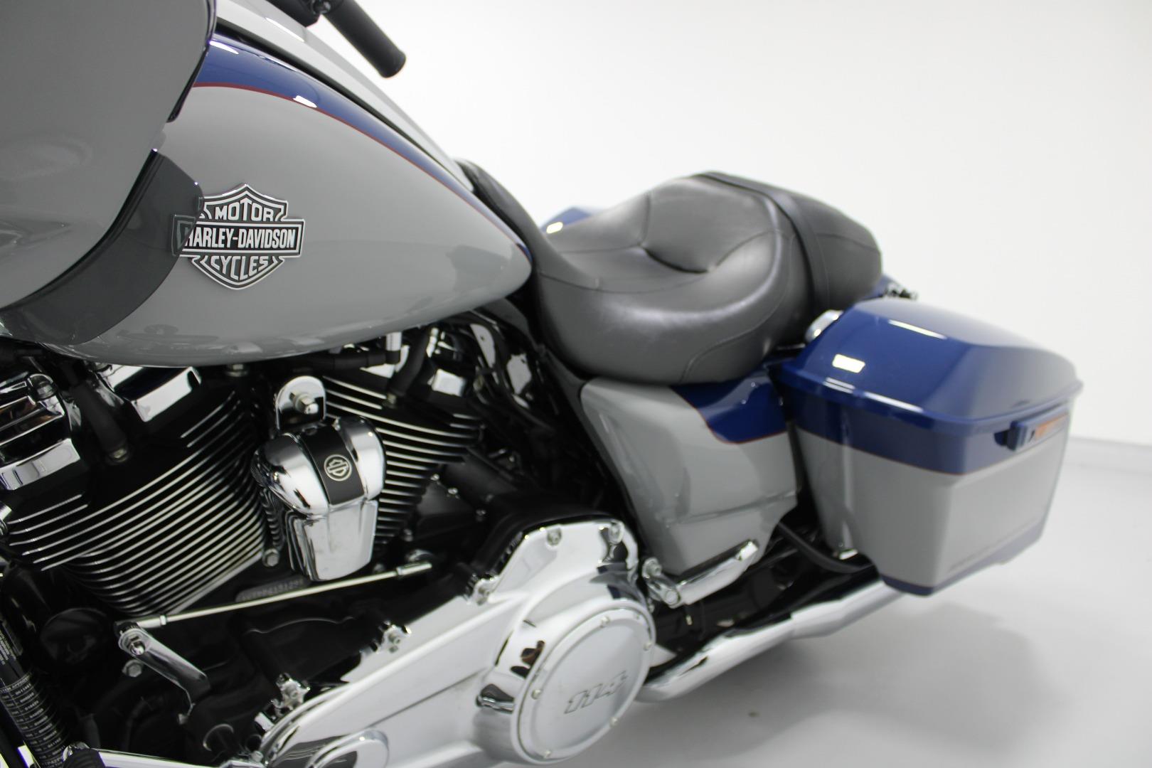 Harley-Davidson Road Glide Special 114cui Harley-davidson Mzansi