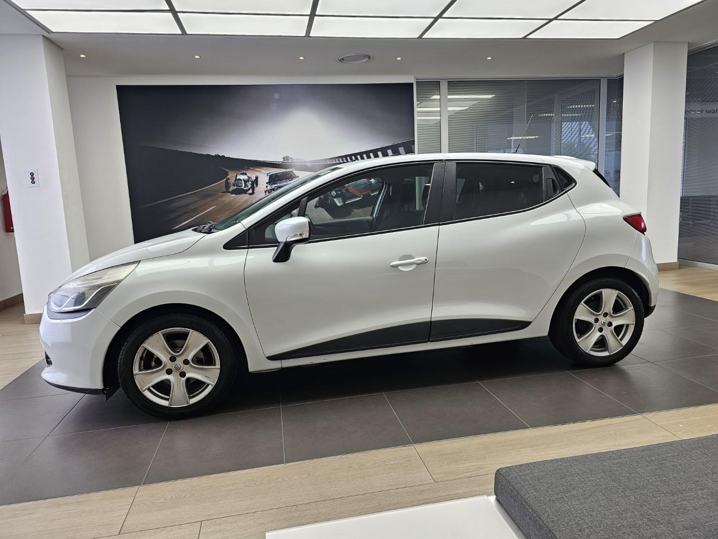 Renault Clio 66kW Turbo Expression Docrat Group