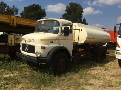 Mercedes-Benz 1517 D and O Truck and Plant