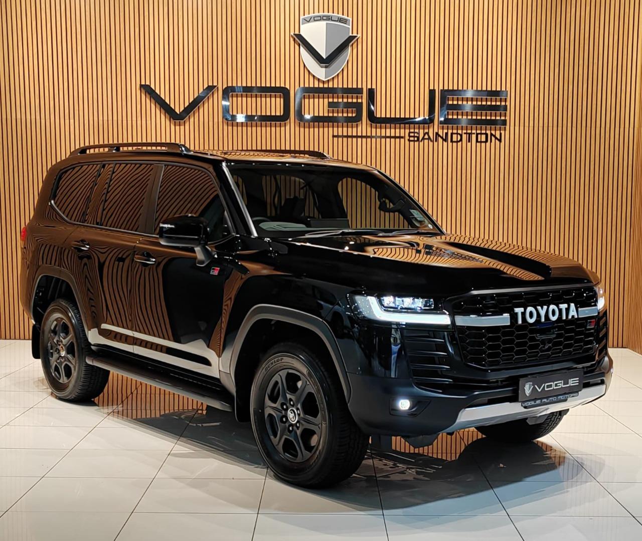 Toyota Land Cruiser 300 3.3D GR-Sport Vogue Auto Motors