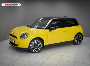 MINI COOPER SE