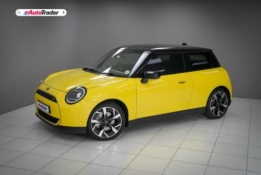 Mini Cooper SE (2025) Review