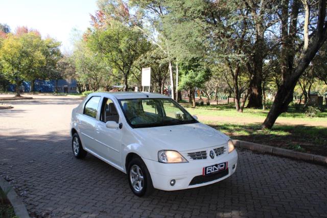 Renault Logan 1.6 Expression Rnd Cars