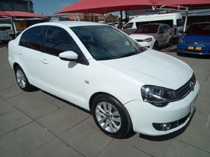 Volkswagen Polo Vivo Sedan 1.4 Conceptline Vivoworld