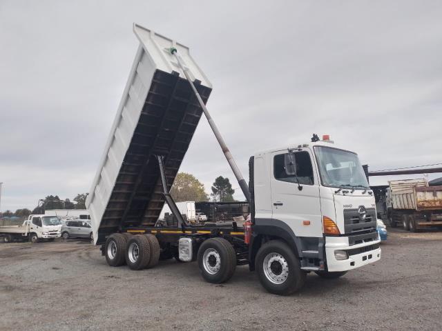 Hino 700 Series 3541 TWINSTER Motordeal