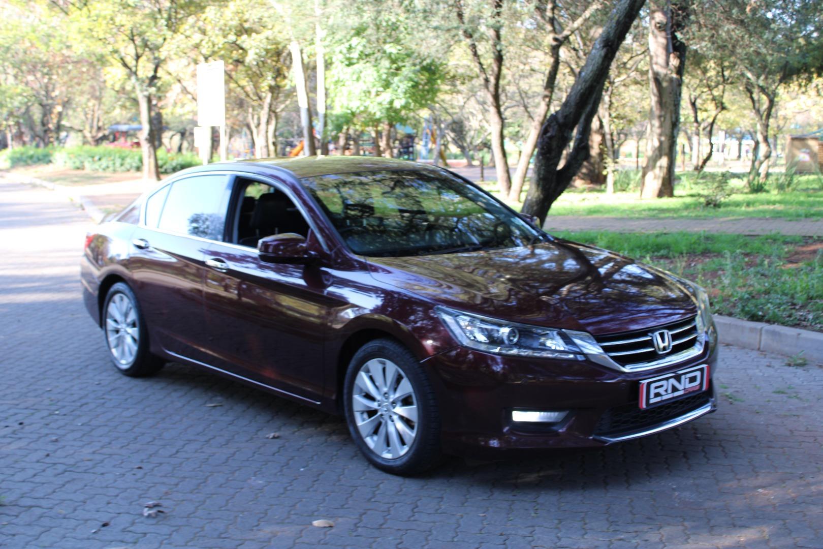 Honda Accord 2.0 Elegance Rnd Cars