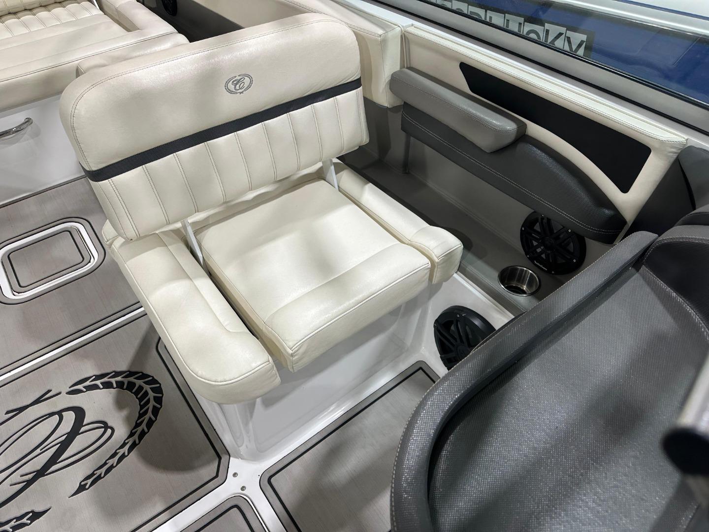 Cobalt WSS 26 with 8.2ltr V8 Big Block Merccruiser Linex Lynnwood