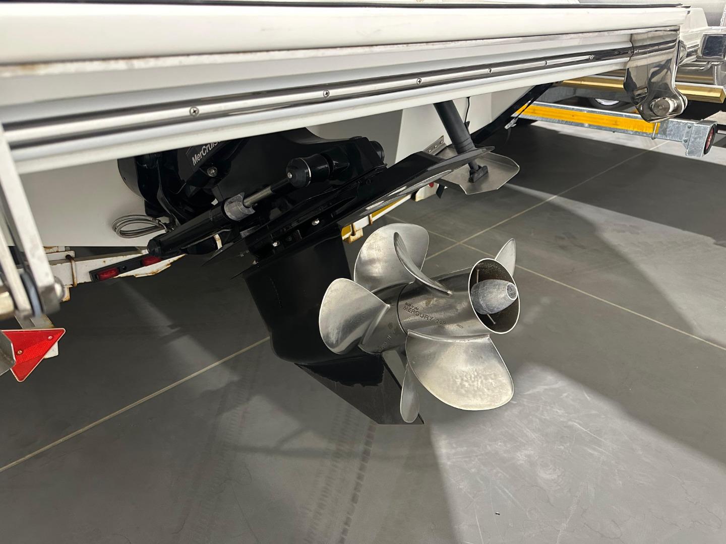 Cobalt WSS 26 with 8.2ltr V8 Big Block Merccruiser Linex Lynnwood