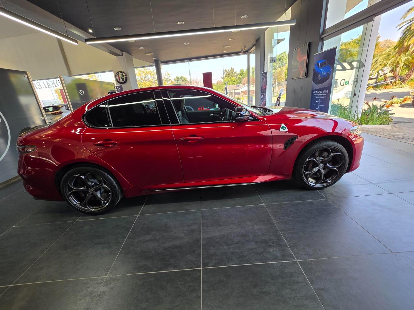 Alfa Romeo Giulia Quadrifoglio SMH Multi Franchise